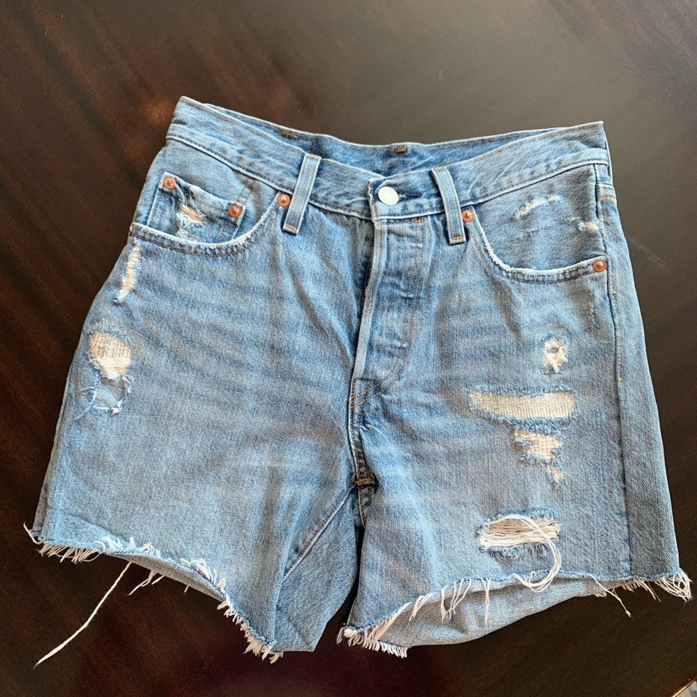 Levi Jean Shorts